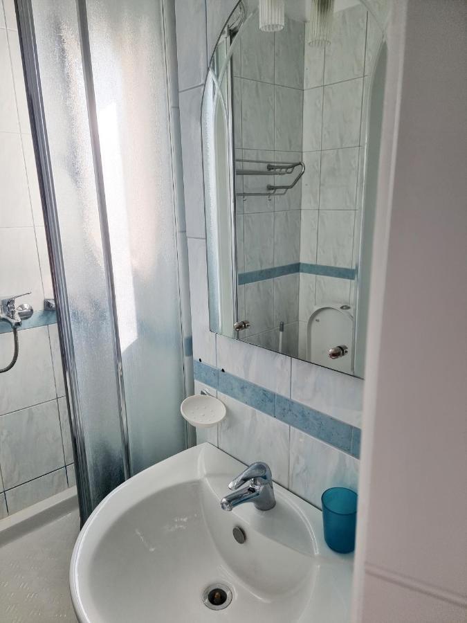 Hera'S Home Тирана Экстерьер фото